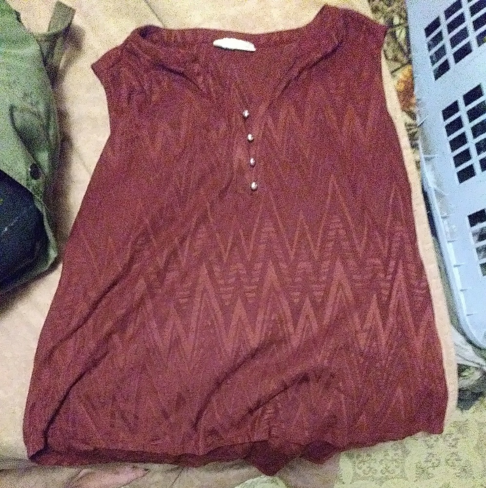 Tank top - Picture 1 of 2